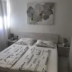 Gvarda Appartement Umag