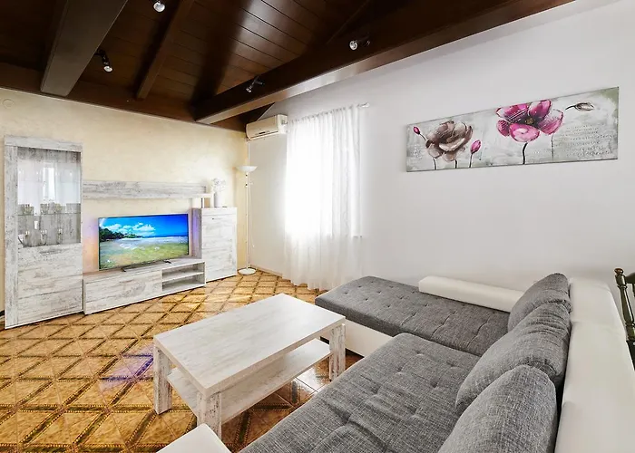 Gvarda Lejlighed