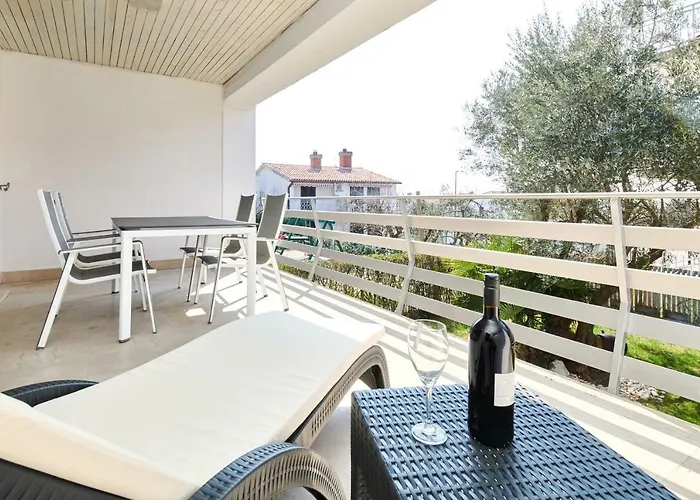 Gvarda Appartement *